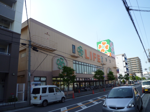 ヴィラ三国ヶ丘Ⅱ スーパー：ライフ百舌鳥店　399m